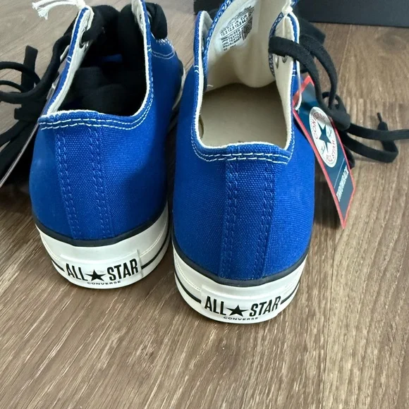 Chuck Taylor Throwback Converse Men’s Sneakers - Picture 4 of 5